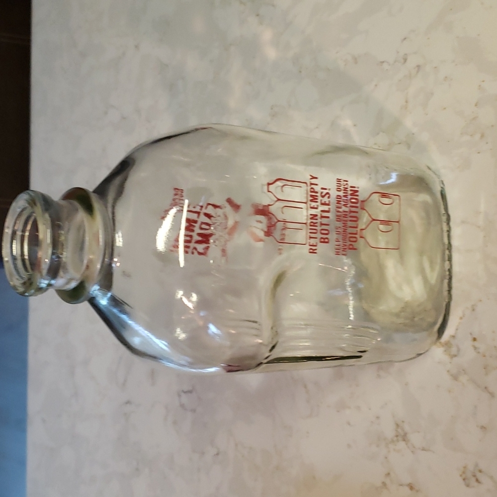 Vintage Belmont Farms milk bottle - Picture 2 of 2